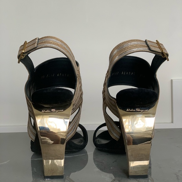 Salvatore Feragamo Lenny Sandals - Picture 3 of 6